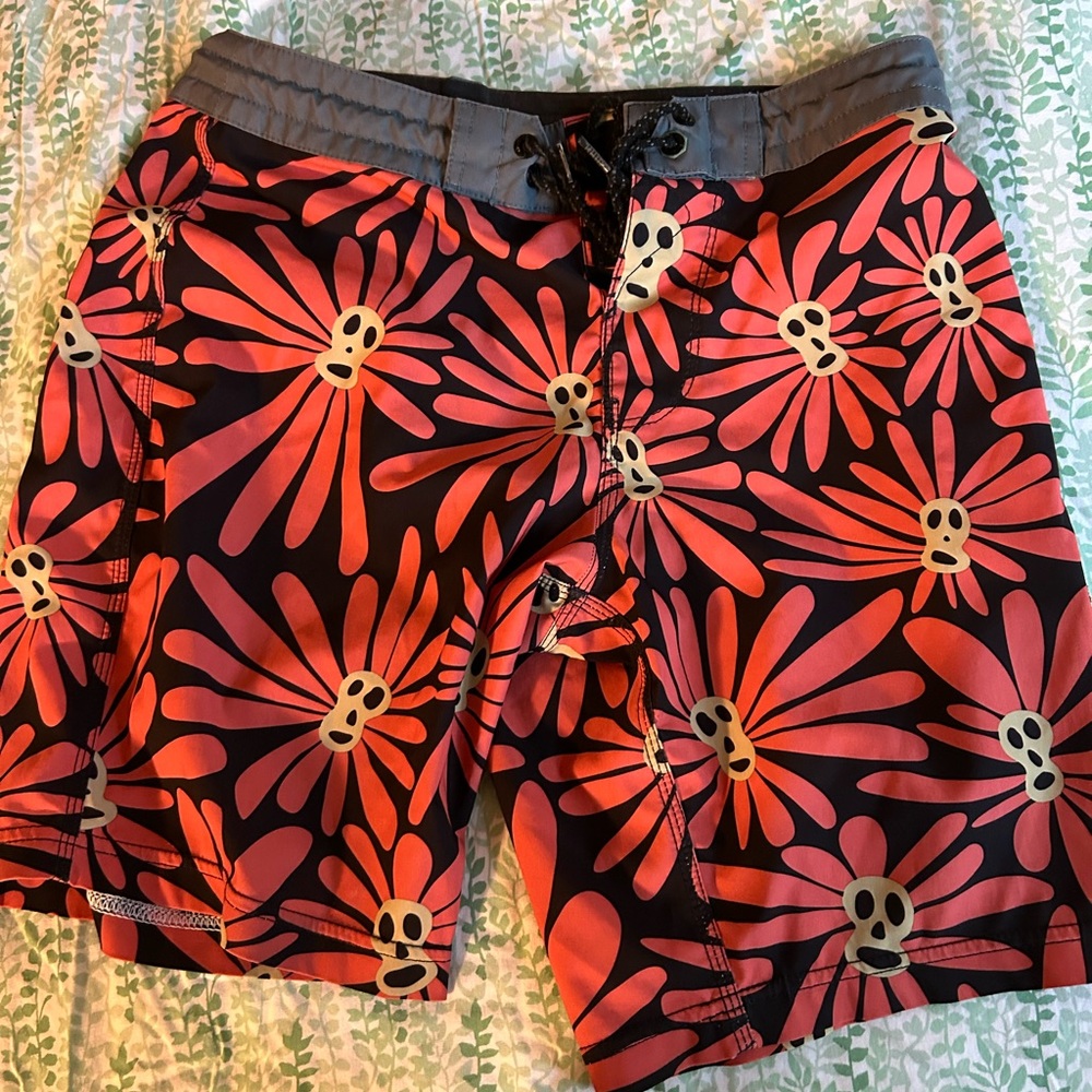 Men's Skull Print Swim Shorts - Black and Red